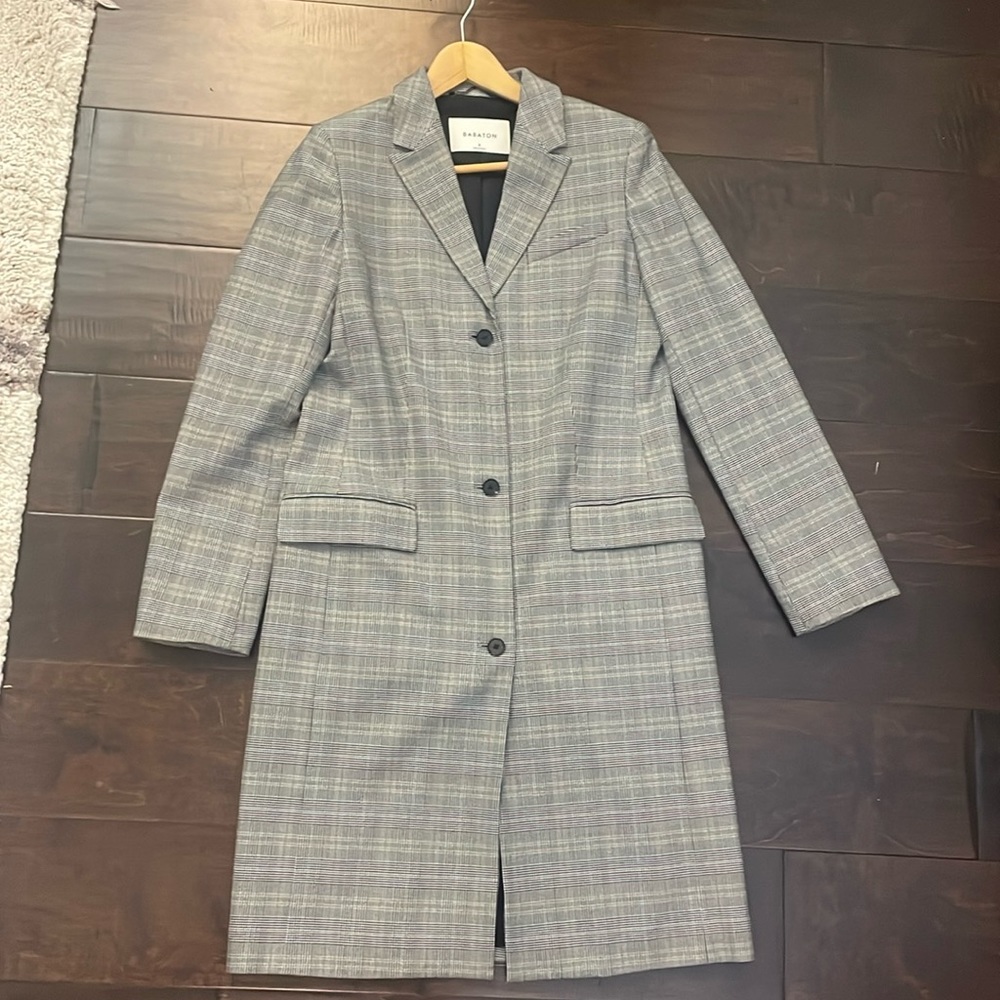 Aritzia Babaton long plaid coat size 8